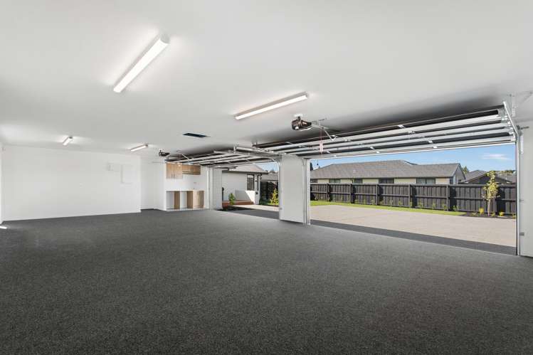 6 Earl Way Amberley_16