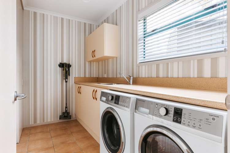 7 Island View Heights Coastlands_19