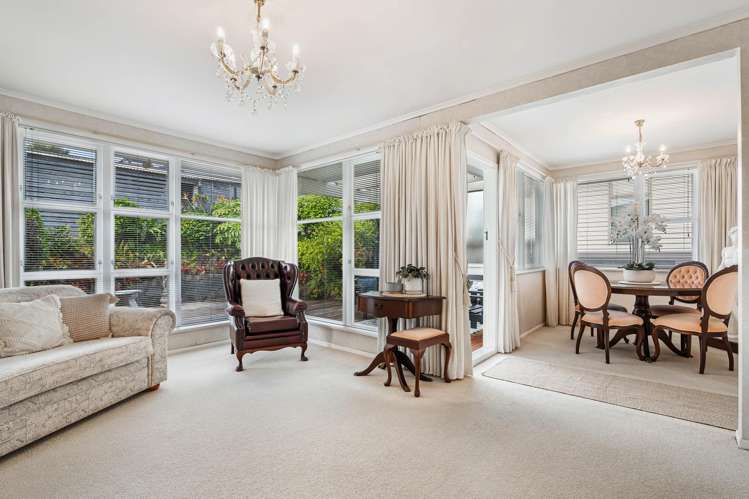 18 Selwyn Crescent Forrest Hill_3