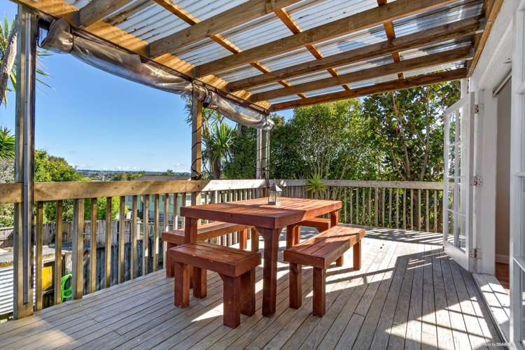 11 Ambler Avenue Glen Eden_2