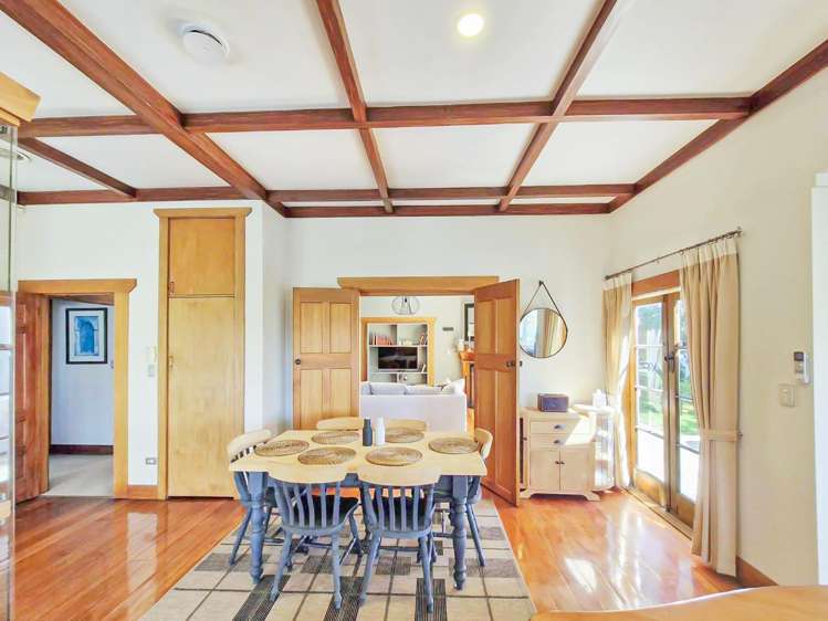 101 Cameron Road 11555_6
