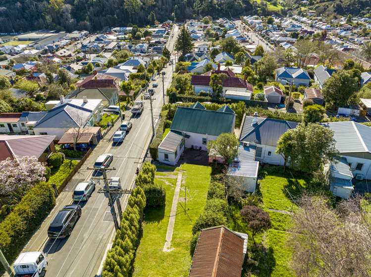 37 Blacks Road North East Valley_13