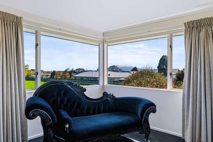 6 Edna Wills Place Hawera_22