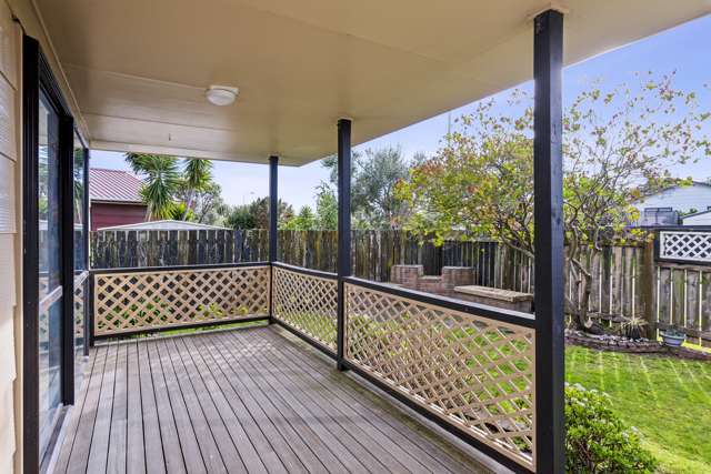 99 Queens Road Waikanae Beach_2