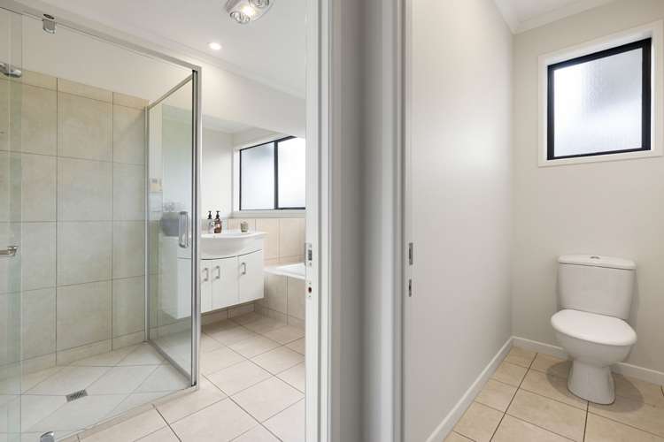 53 Barrington Drive Huntington_30