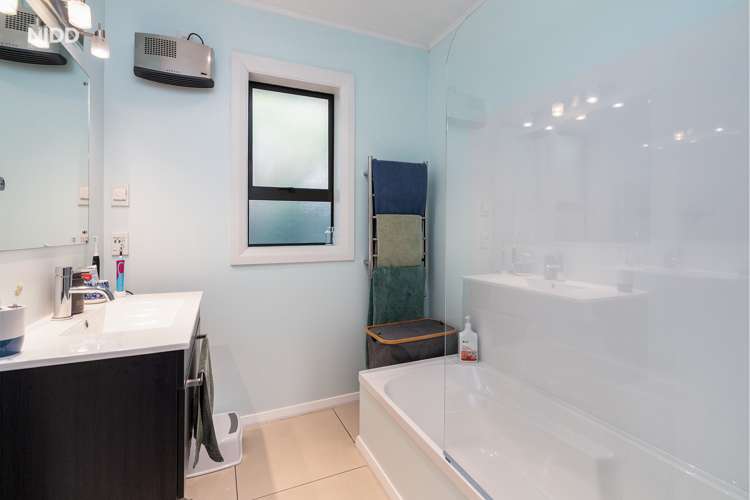 4a Edinburgh Street Green Island_11