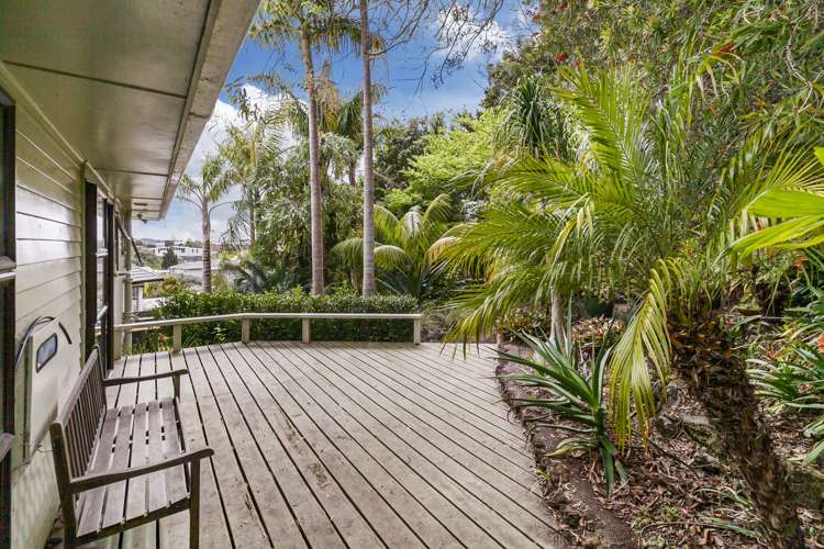 66 Stott Avenue Birkdale_12