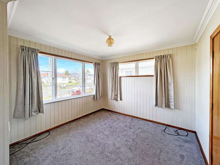 21 Green Avenue 10516_5