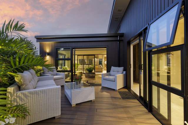 SUN, PRIVACY AND SPACE TO IMPRESS