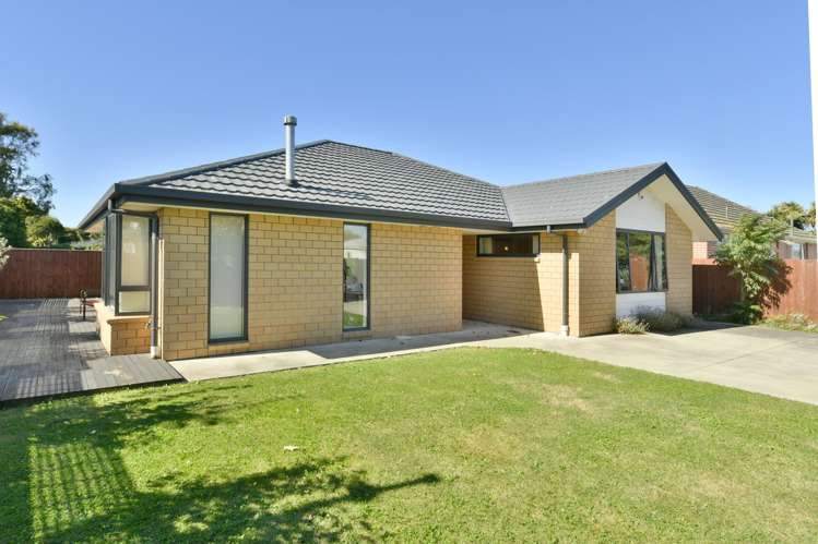 3B Dickson Crescent Hornby_14