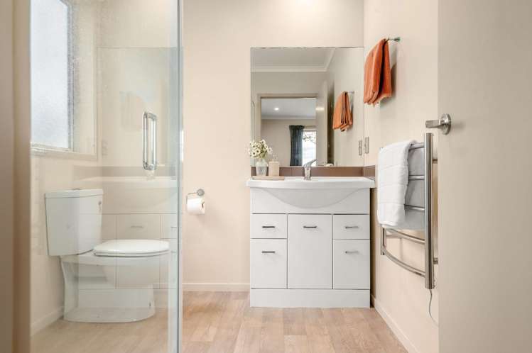 186b Holland Road Puketaha_20