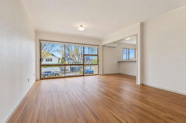 5/7 Inverary Avenue 1662_2