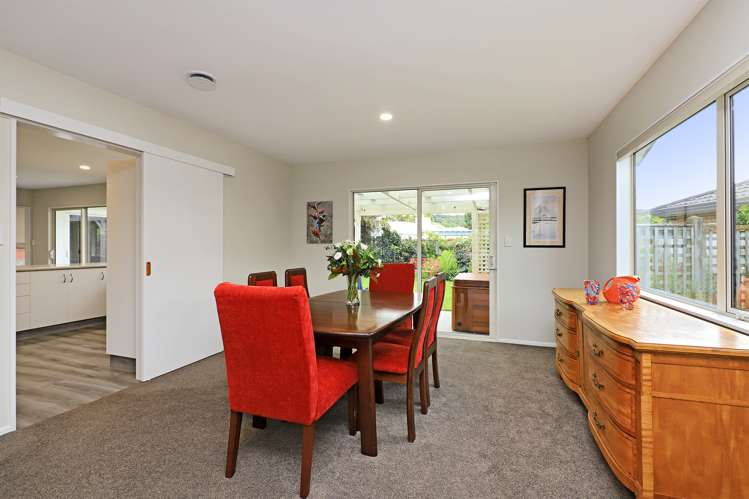 8 Brompton Drive Taradale_6