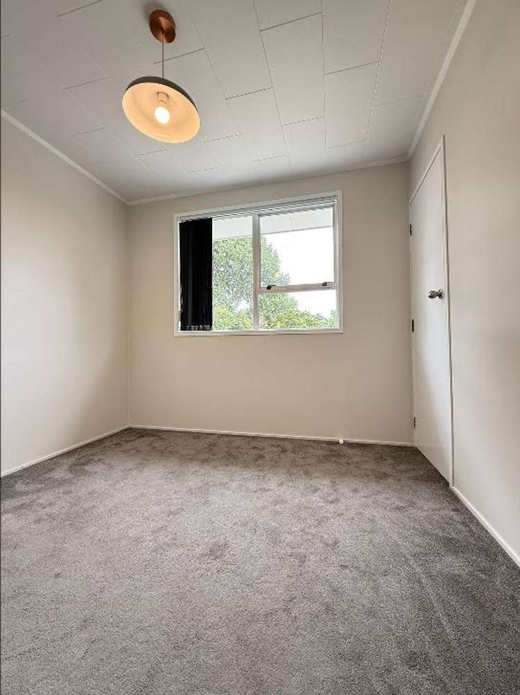 64 Henwood Road Mangere East_7