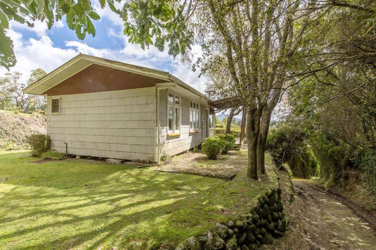 40 Gosling Grove Turangi_0
