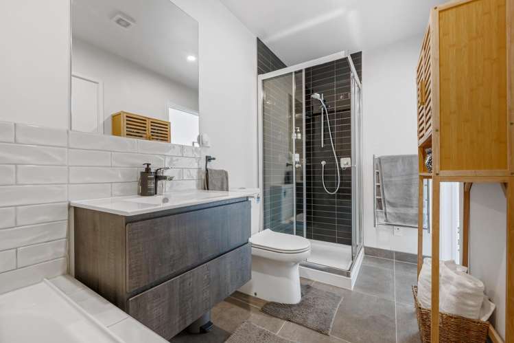 45 Treloar Crescent Hobsonville_16