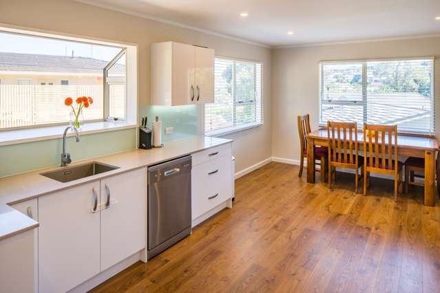 18 Yarrow Place Papakowhai_4