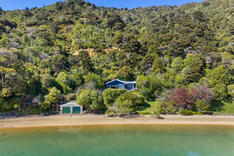 2787 Queen Charlotte Drive Queen Charlotte Sound_21