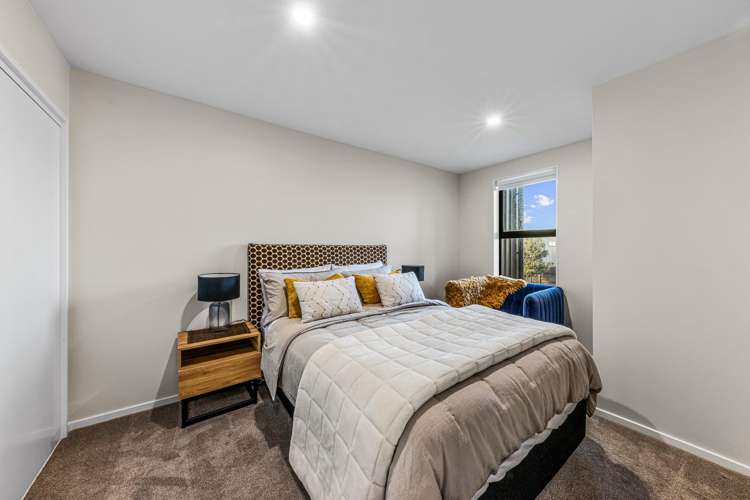 42 Glidepath Road Hobsonville_12