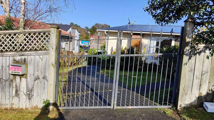 27 Cheval Drive Totara Vale_22