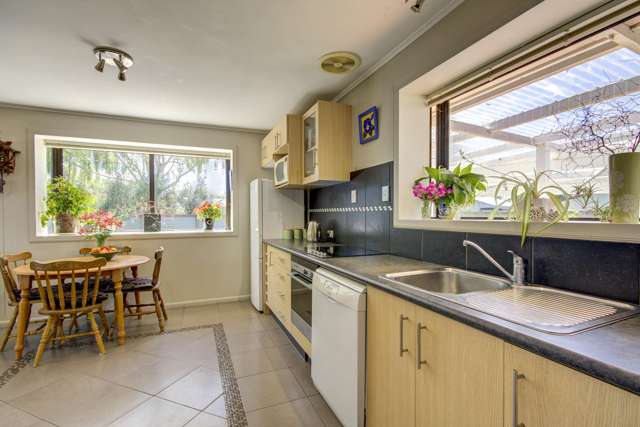 5 Collins Drive Waikuku Beach_2