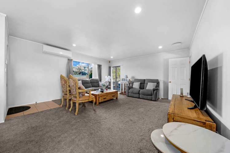 3 Plumstead Rise Glen Eden_9