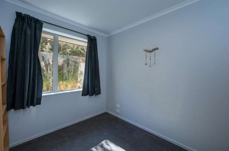 49 Saint Lawrence Street Toi Toi_7