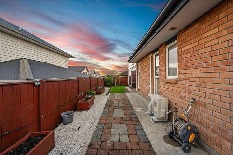 13 McWhirters Farm Lane Massey_19