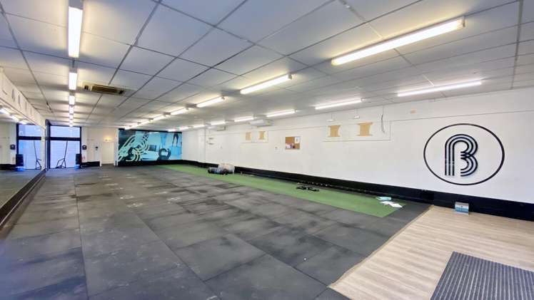 188 West Coast Rd Glen Eden_9