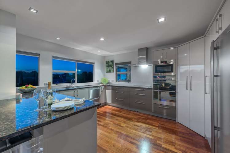 57 Pine Harbour Parade Beachlands_4