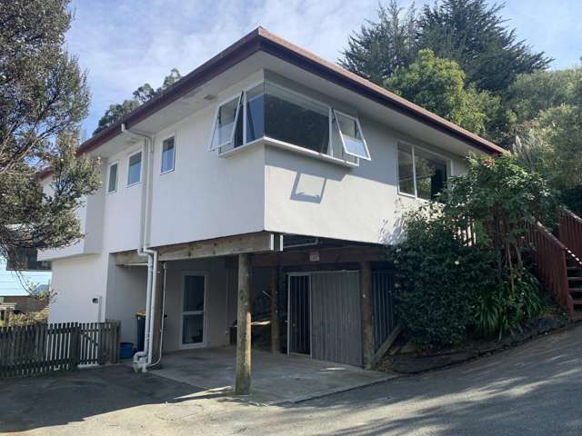 Three bedroom close to Nelson CBD
