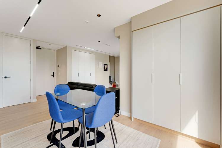 11/12 Burns Avenue Takapuna_6