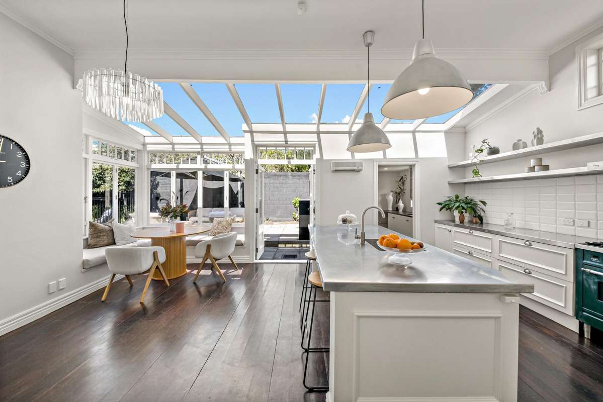 8 Green Lane East_5