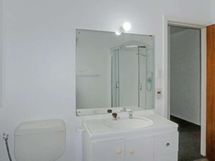 22 Rutherglen Av Ilam_13