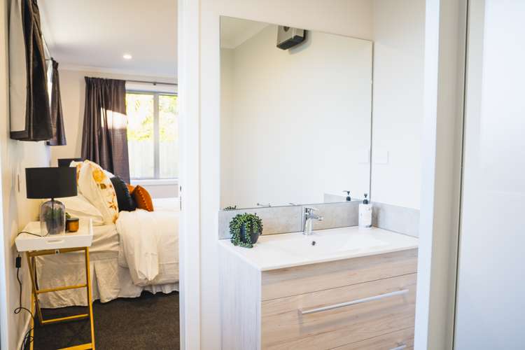 47 Renfrew Street Waikiwi_19