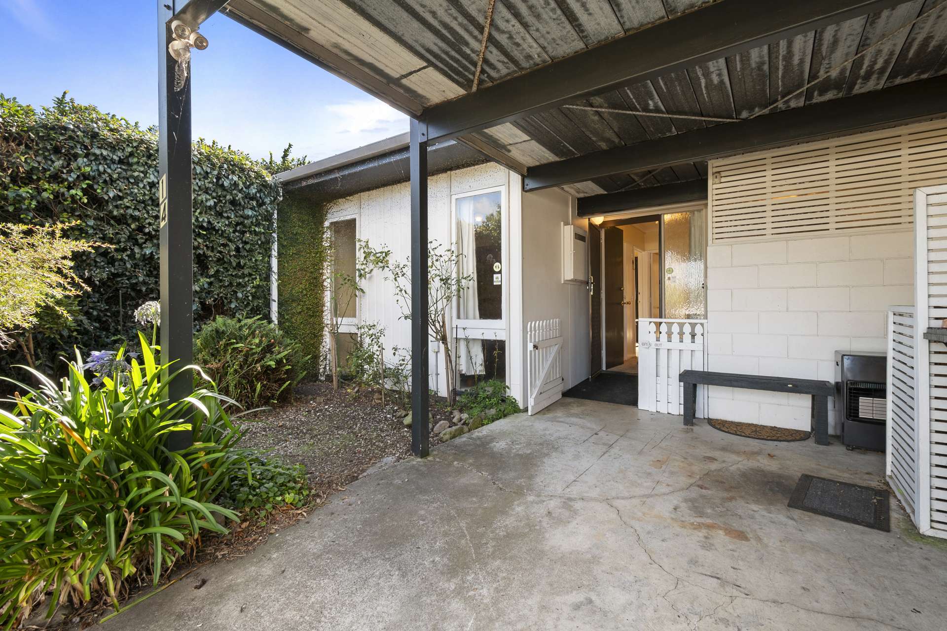 14 Westmere Place Takaro_0