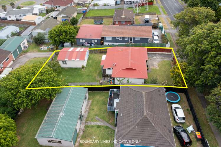 77 Flat Bush Road Clover Park_11