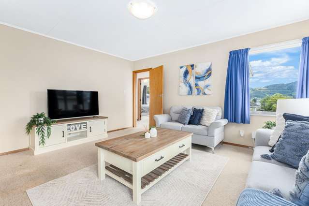 35 Castlerea Street Wainuiomata_3