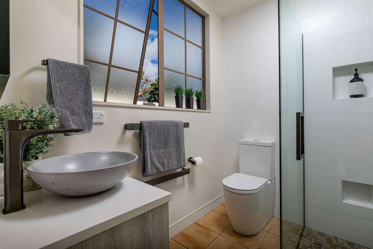 52 Rame Road Greenhithe_23