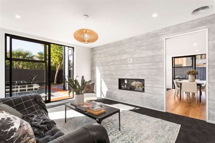 22a Wroxton Terrace Merivale_10