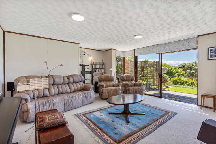 60 Pacific Parade Army Bay_23