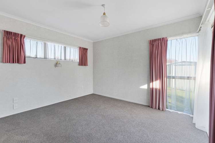 7 Conrad Place Leamington_5