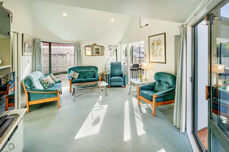 58 Laings Road Lower Hutt_5