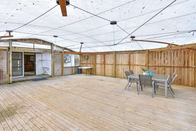 7 Deodar Place Totara Heights_13