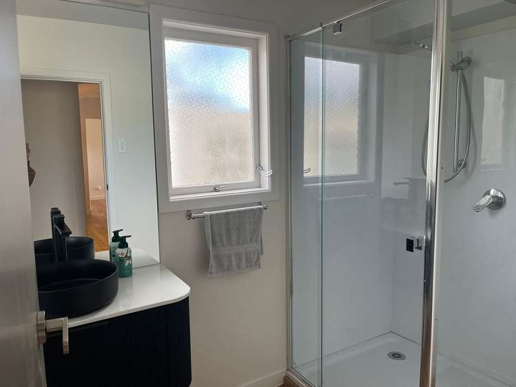 1/19 Cresta Avenue Beach Haven_10