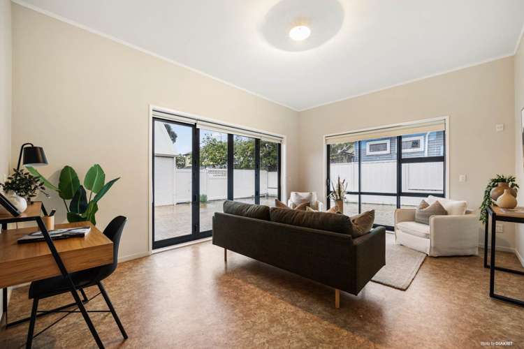 1/11 Smale Street Point Chevalier_10