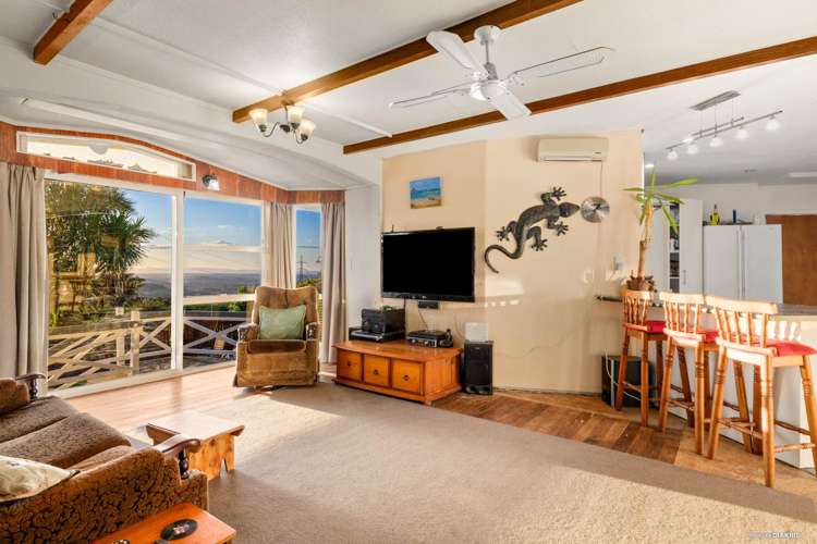 32 Mile Road Bombay_6