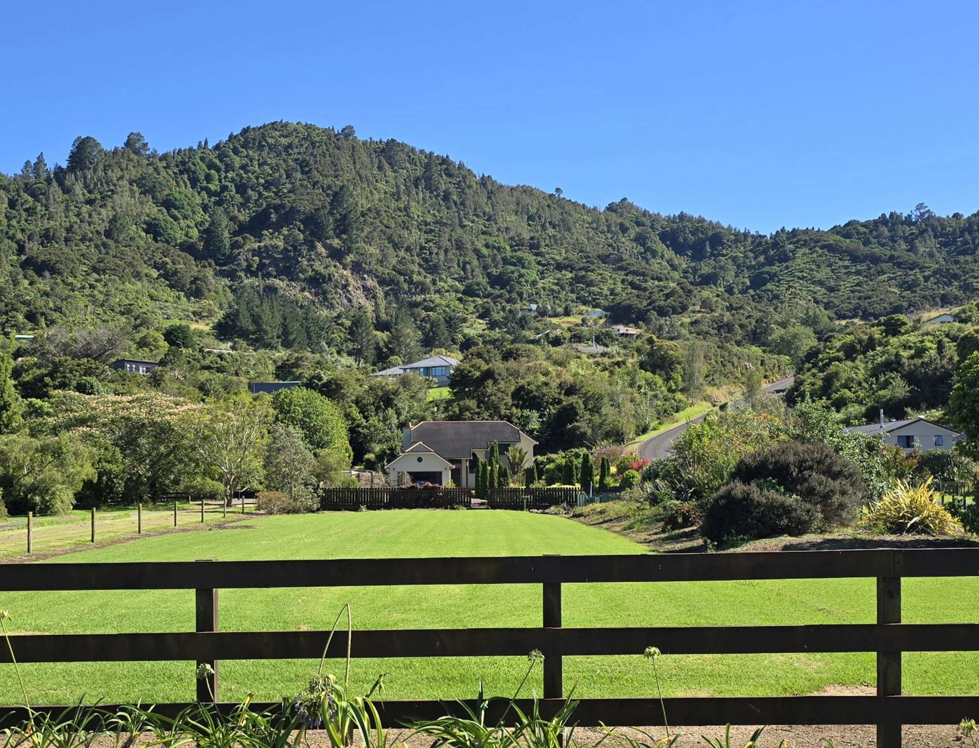 9 Water Race Lane Thames_0