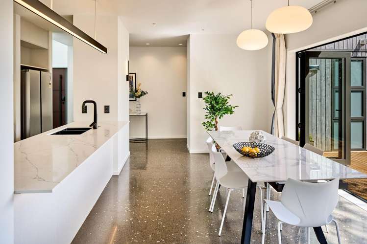 17A Trinity Avenue Epuni_5