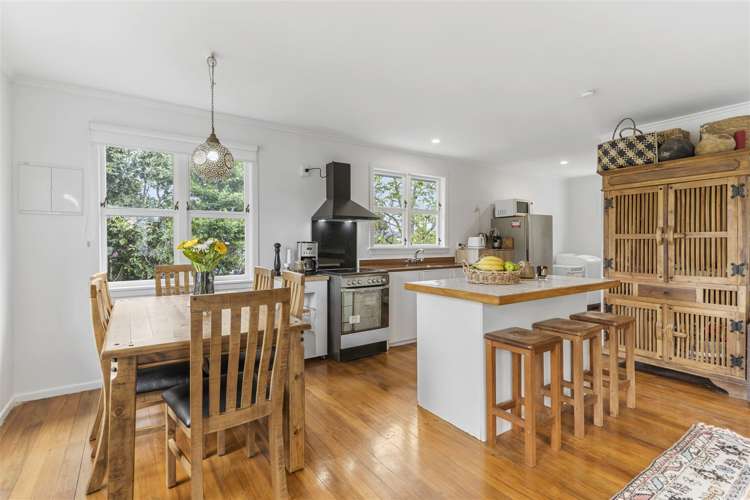 7 Hughes Terrace Te Atatu Peninsula_12